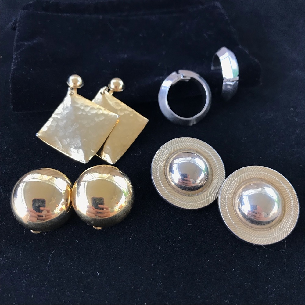 4 pairs of silver and gold toned vintage clip on earrings